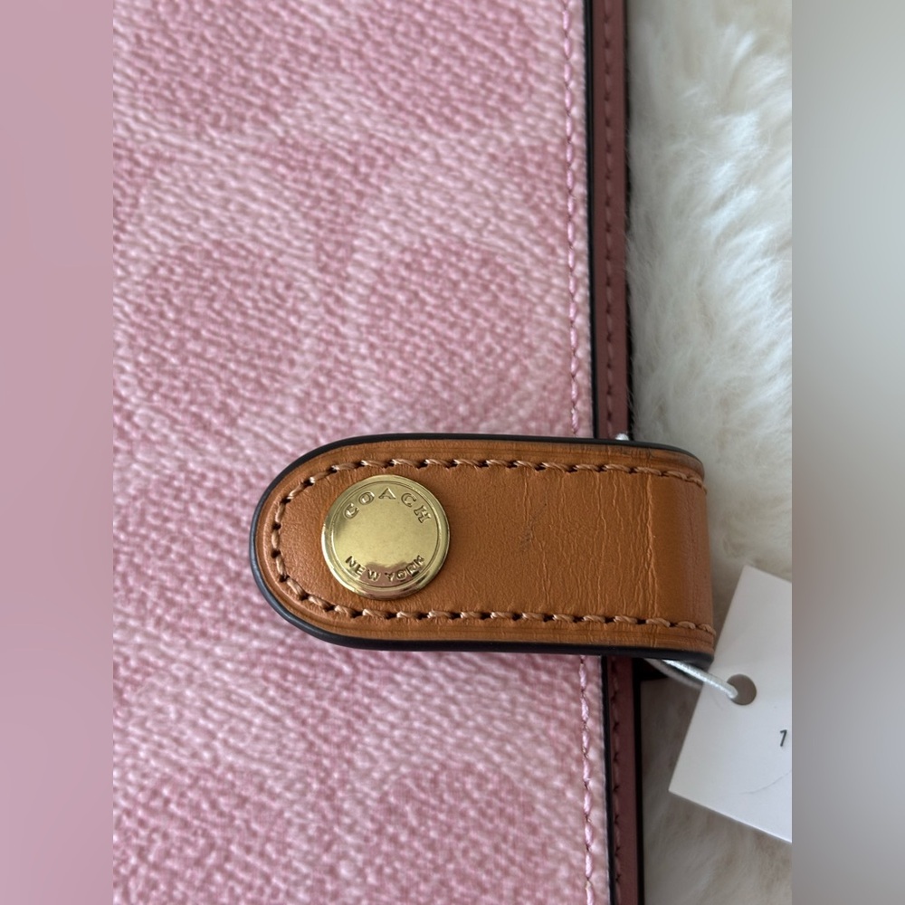 🌷Coach Signature Notebook - Picture 5 of 7